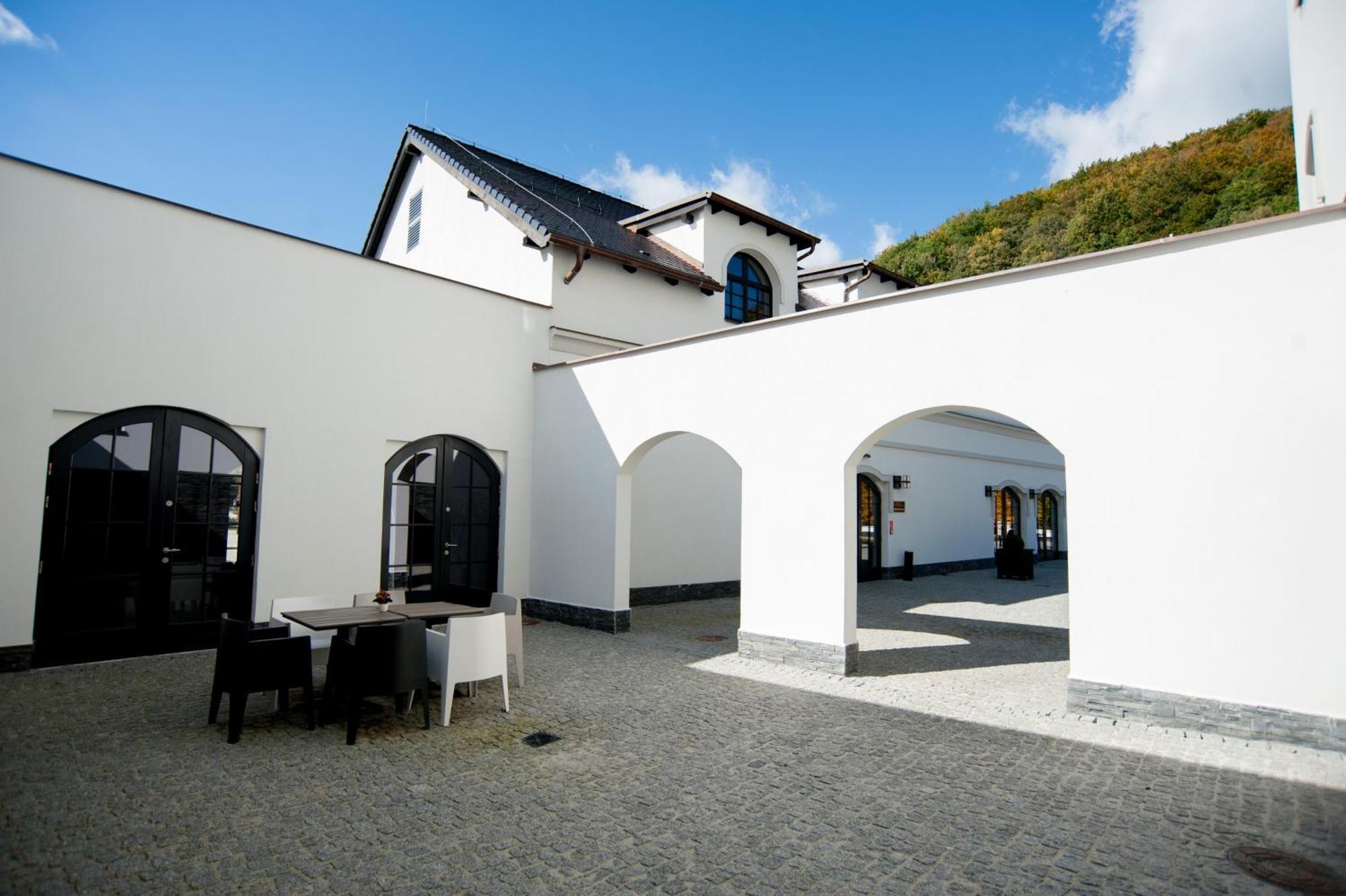 Hotel Palac Jugowice Waldenburg Exterior foto